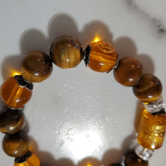 Tiger Eye God Of Wealth Stretch Bracelet - Picture 10 of 13